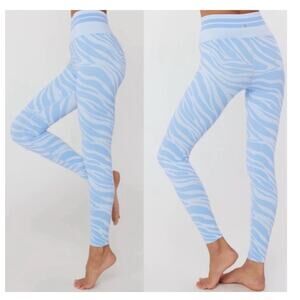 Spiritual Gangster Love Sculpt Animal Print Seamless Leggings M/L Blue